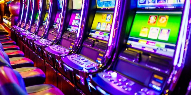 Interactive craps table at JLBET showing betting zones and payout odds.